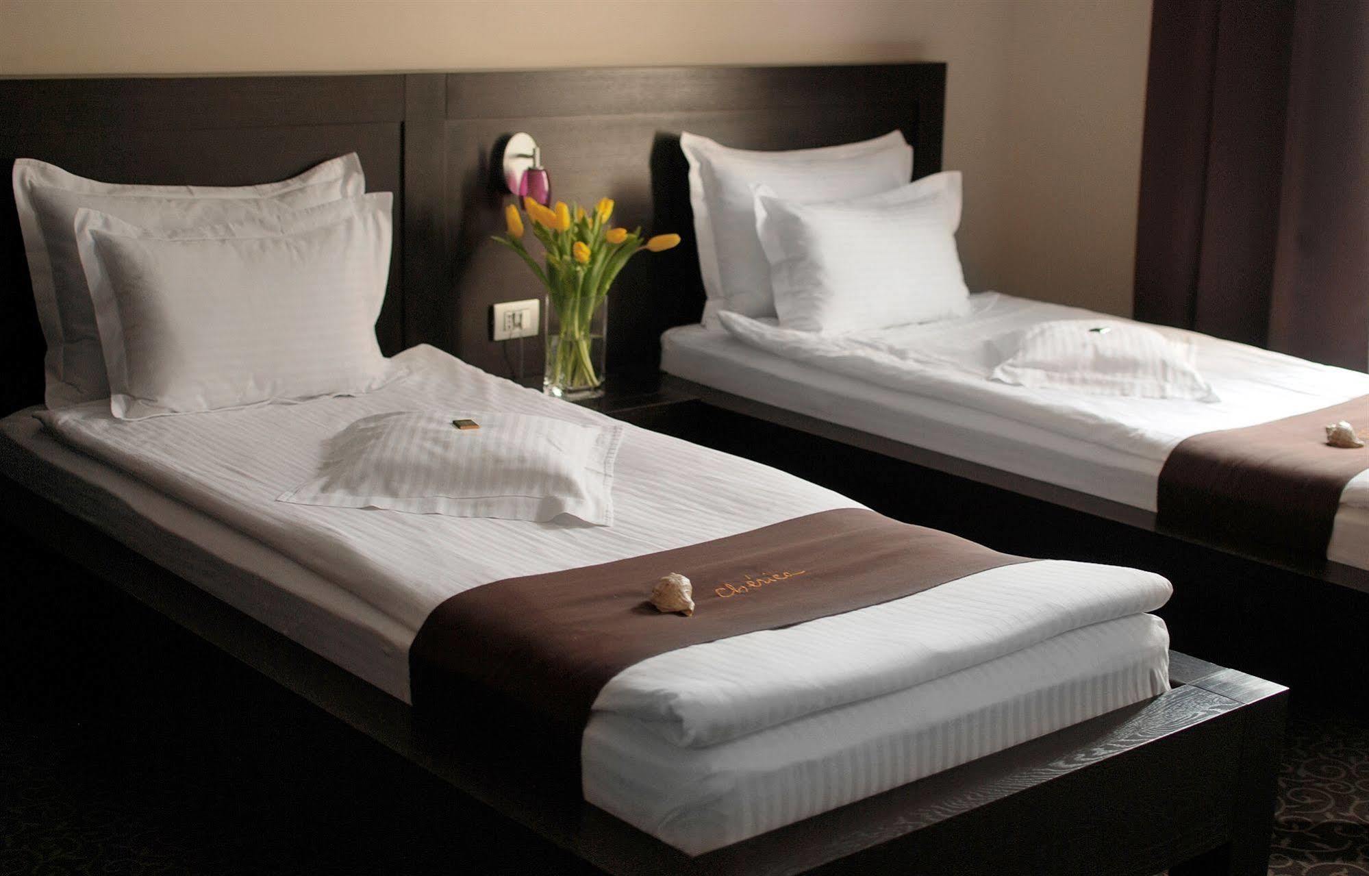 Hotel Cherica Констанца Екстериор снимка